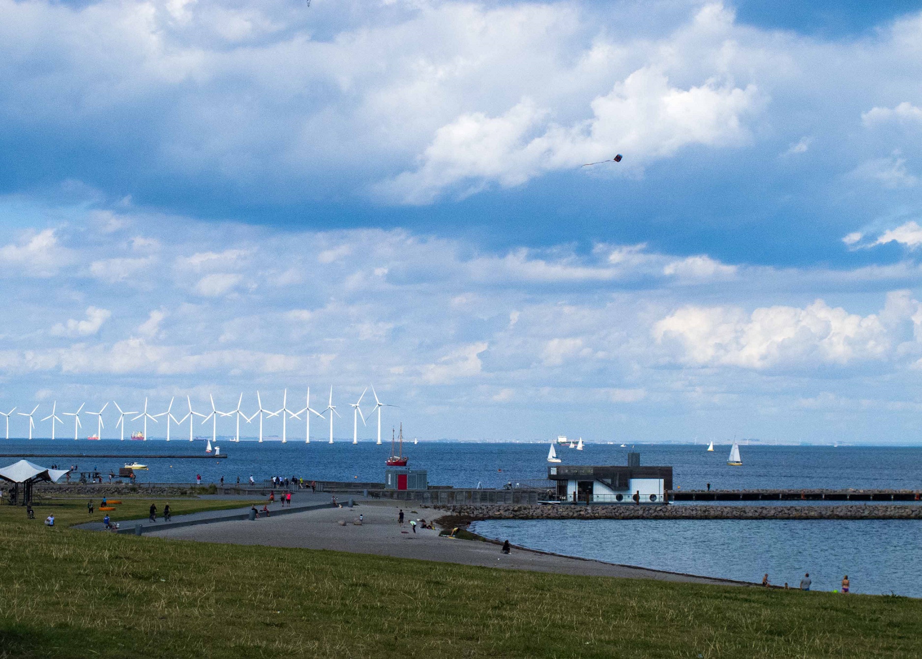 Enquanto nações se comprometem em investir mais em projetos verdes para combater os aquecimento global, a Dinamarca, que já é verde amarga recentes cortes do governo no setor para 2016