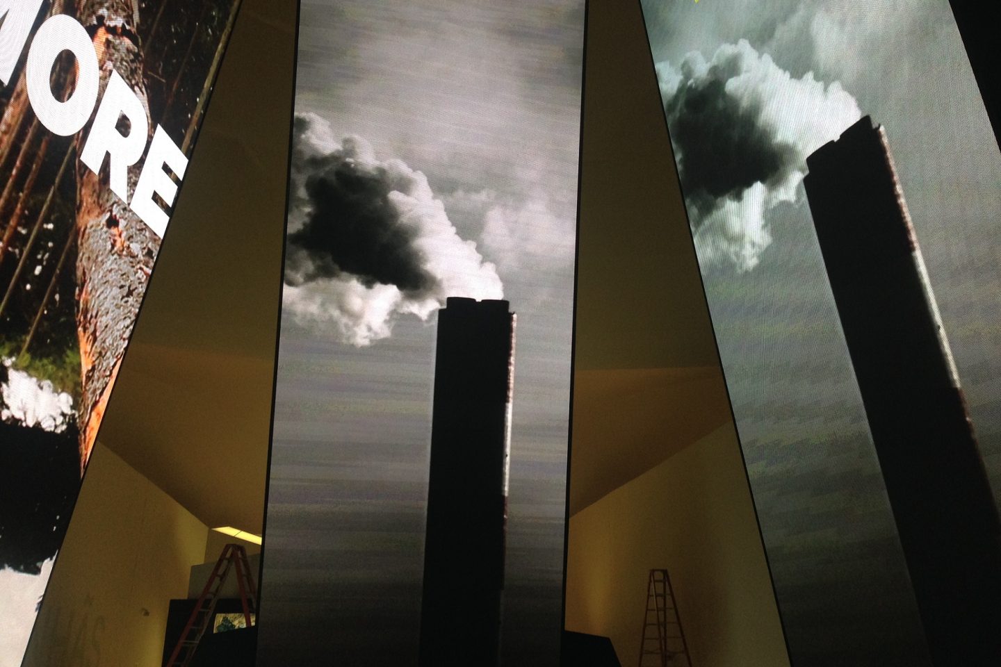 Uma das cinco partes do Museu do Amanhã, o Antropoceno mostra imagens chocantes do impacto do homem sobre o planeta