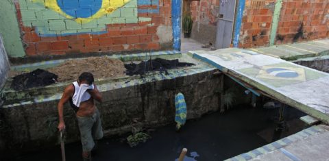 O Brasil não cumpriu com as Metas do Milênio de 2015 em relação ao saneamento básico e temos mais de 100 milhões de pessoas vivendo sem acesso à coleta de esgotos. Foto Custódio Coimbra