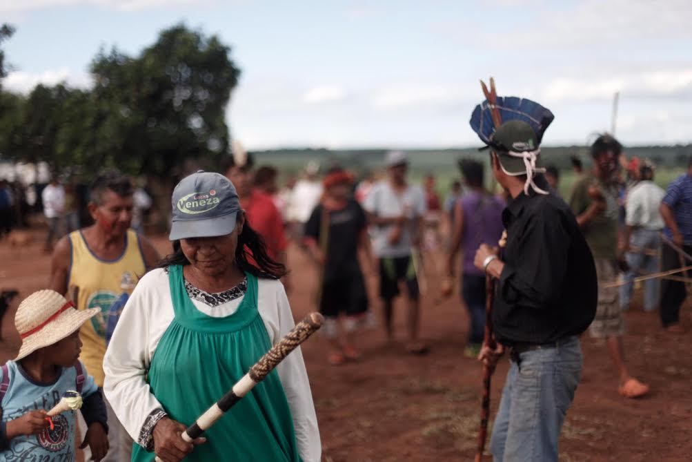 Indígenas da terra Kurusu Ambá, no Mato Grosso do Sul