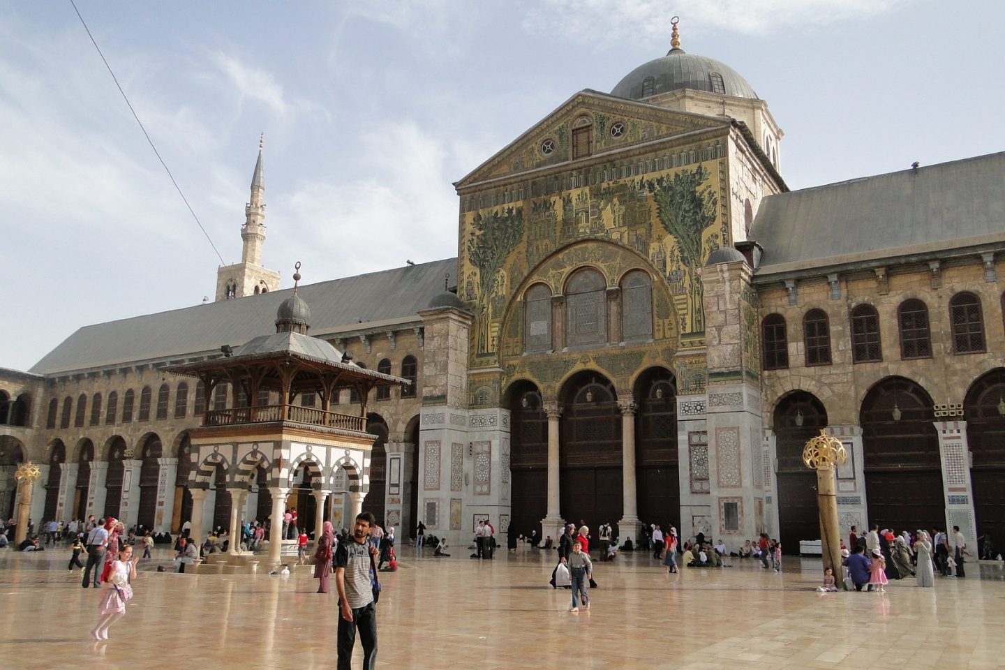 Mesquita de Aleppo antes do bombardeio