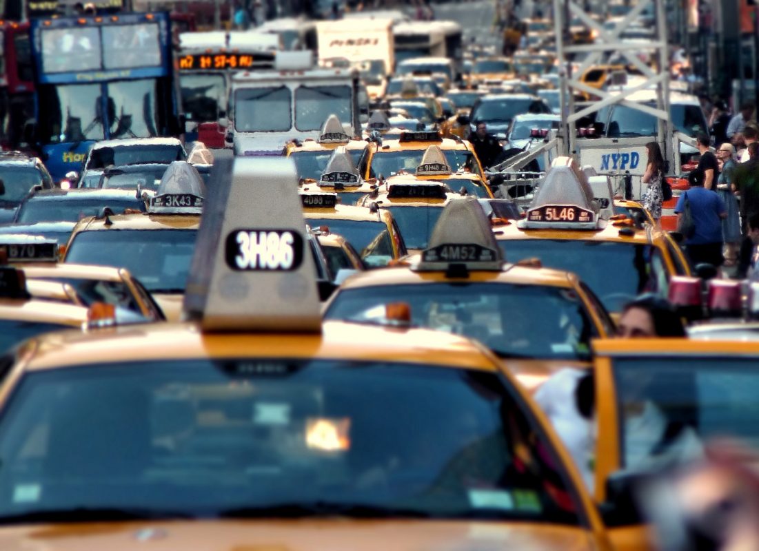 Os congestionamentos têm custos muito elevados para o planeta. Estima-se que os custos relacionados com o tempo perdido no trânsito, em 2012, em São Paulo, giraram em torno de R$ 45 bi