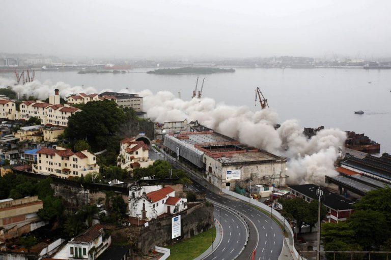 Para ser sustentável, deve se considerar os impactos de longo prazo das obras na população local. O ideal é fazer uma medição após as Olimpíadas