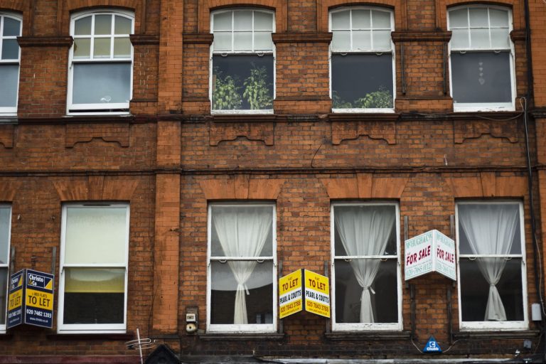 Até o ano 2000, 60% dos londrinos eram donos de um imóvel. Em 2025 esse percentual deve cair para 40%, segundo previsões do mercado