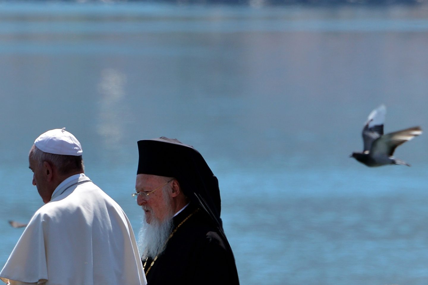 A habilidade do Papa Francisco tem sido fundamental para revigorar a posição da Igreja, apesar da contínua controvérsia sobre corrupção e abusos