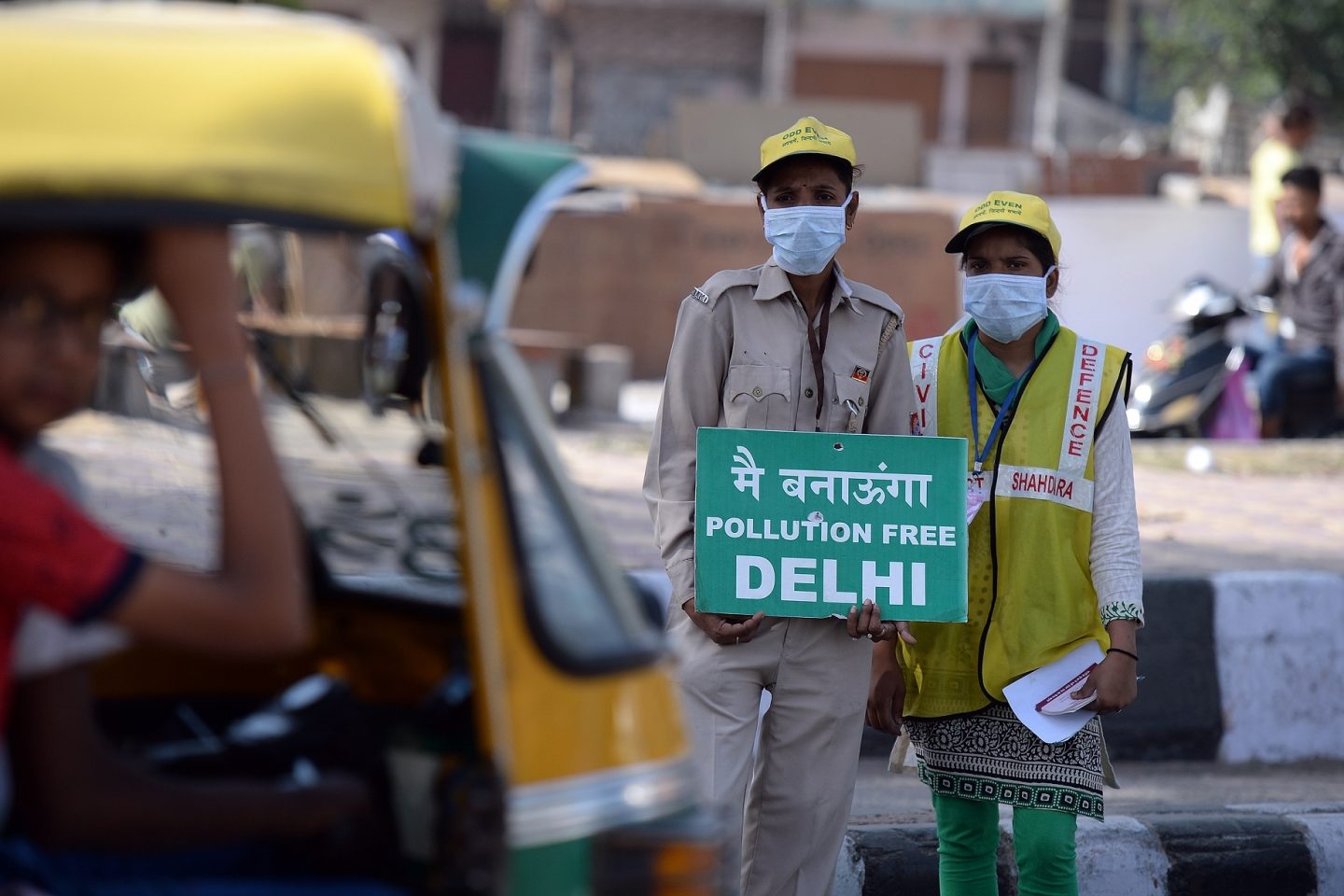Manifestantes protestam contra a poluição em Nova Délhi, na Índia, uma das cidades mais poluídas do mundo