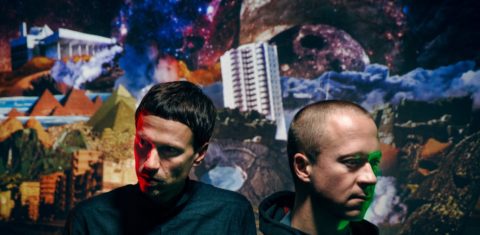 Simon Dokkedal e Martin Hojland, formam o original grupo dinamarquês Den Sorte Skole