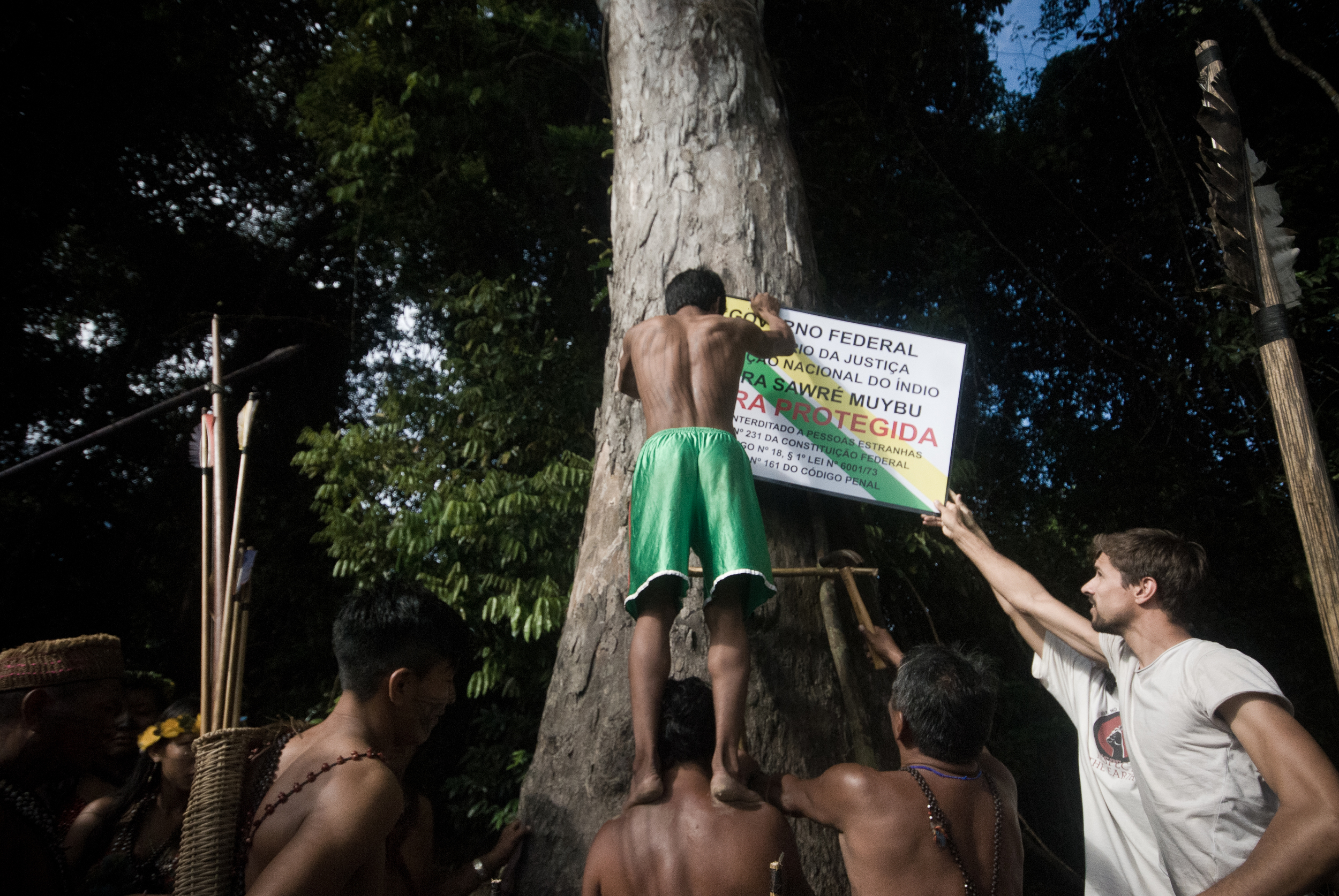 Manifestação dos Mundurukus contra a hidrelétrica de Tapajós