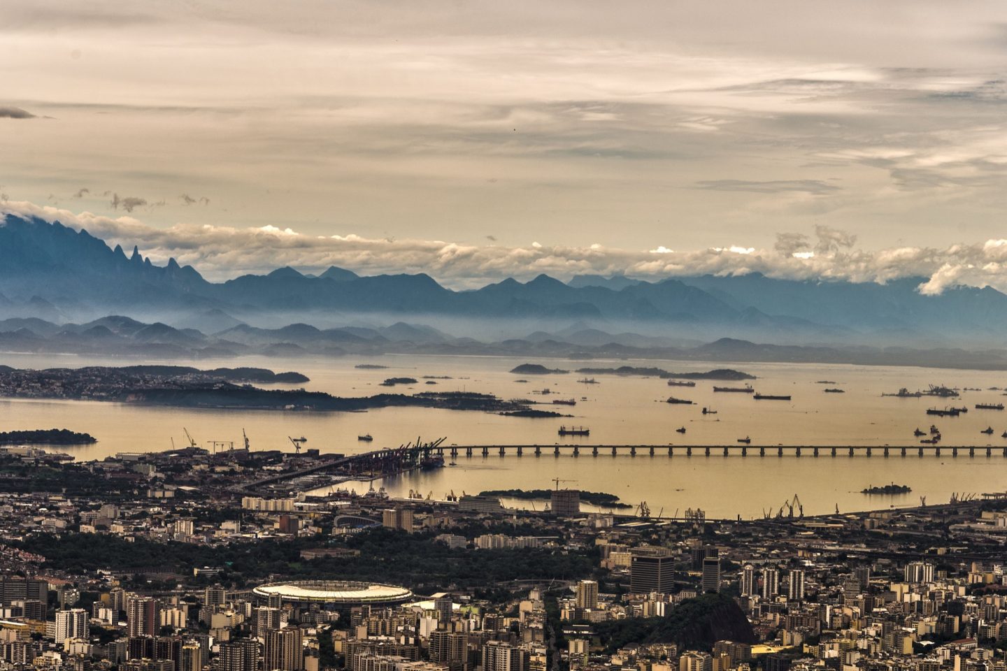 Segundo dados da Casa Fluminense, nos últimos anos os gastos com programas de despoluição da Baía foram equivalentes a 1/3 de todo o investimento nos Jogos Olímpicos