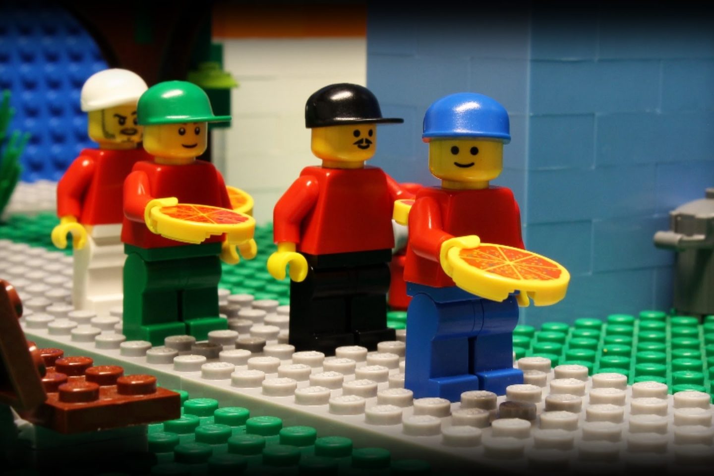 Mais dúvidas: Calabresa? Marguerita? Pepperoni? Tem que ir na boa. Na boa!, afinal é sábado à noite.