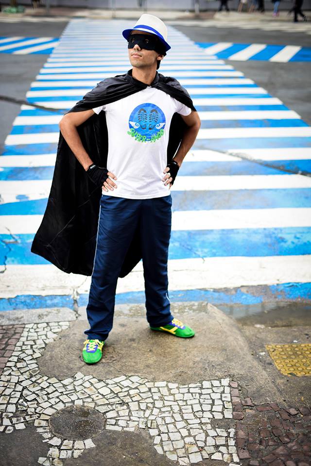 Herói dos pedestres, o Super-Ando já fez carreira internacional