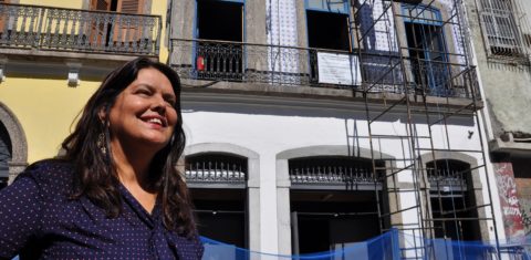 A arquiteta Cristina Camargo Barroso trabalha com projetos de restauração e preservação de imóveis em Apacs como a do Porto Maravilha. Foto Divulgação