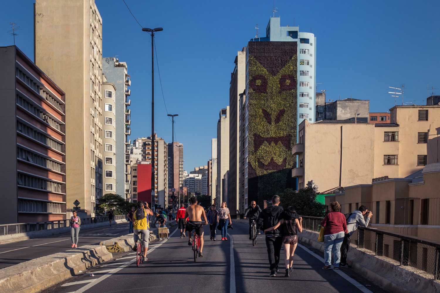 Um dos paineis tem o desenho de uma carranca, símbolo da cultura ribeirinha no coração de São Paulo. Foto Movimento 90°