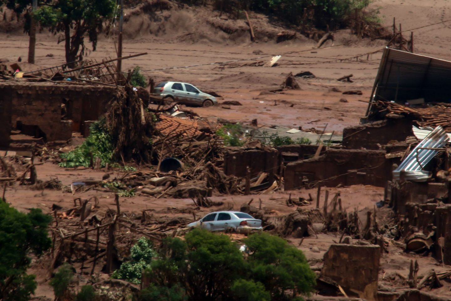 Barragem de Fundao. Foto de Doug Patrocio/ Brazil Photo Press/ AFP