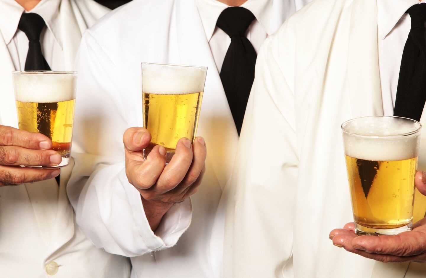 Os chopes bem tirados e os garçons injustiçados do Bar Lagoa. Foto Berg Silva