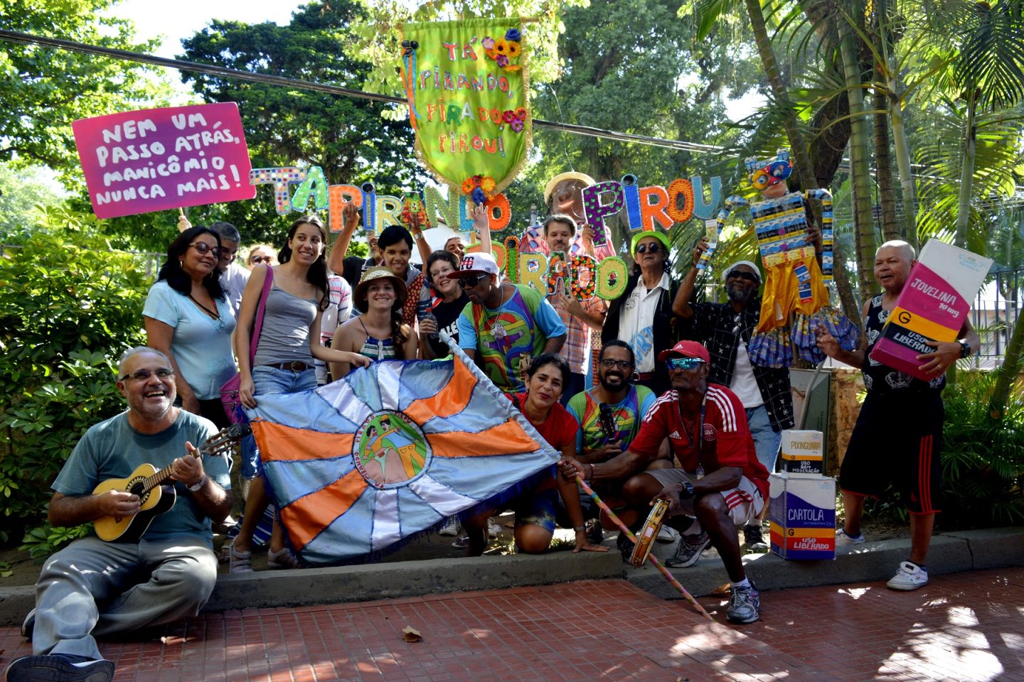O desfile do Tá Pirando terá fantasias, carro alegórico e até escultura gigante. Foto Heitor Abreu