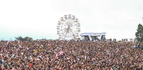 Público lota o Lollapalooza, em Interlagos, São Paulo. Foto de William Volco/Brazil Photo Press