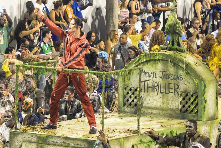 O "thriller" no desfile da Tijuca foi muito mais assustador do que havia sido planejado. Foto de Clever Felix/Brazil Photo Press