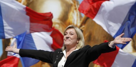 Tudo indica que Marine Le Pen não vencerá o segundo turno da eleição francesa, mas seu partido sai fortalecido e já não assusta parte dos eleitores. Foto Kenzo Tribouillard/AFP