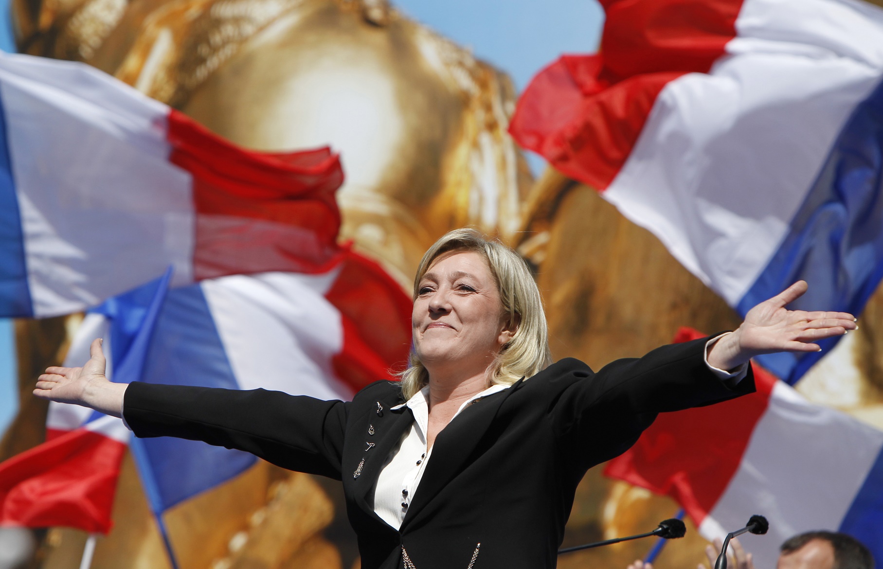 Tudo indica que Marine Le Pen não vencerá o segundo turno da eleição francesa, mas seu partido sai fortalecido e já não assusta parte dos eleitores. Foto Kenzo Tribouillard/AFP