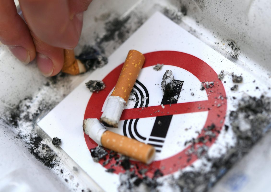 Sinal de proibido de cigarro. Foto de Helmut Fohringer/ AFP