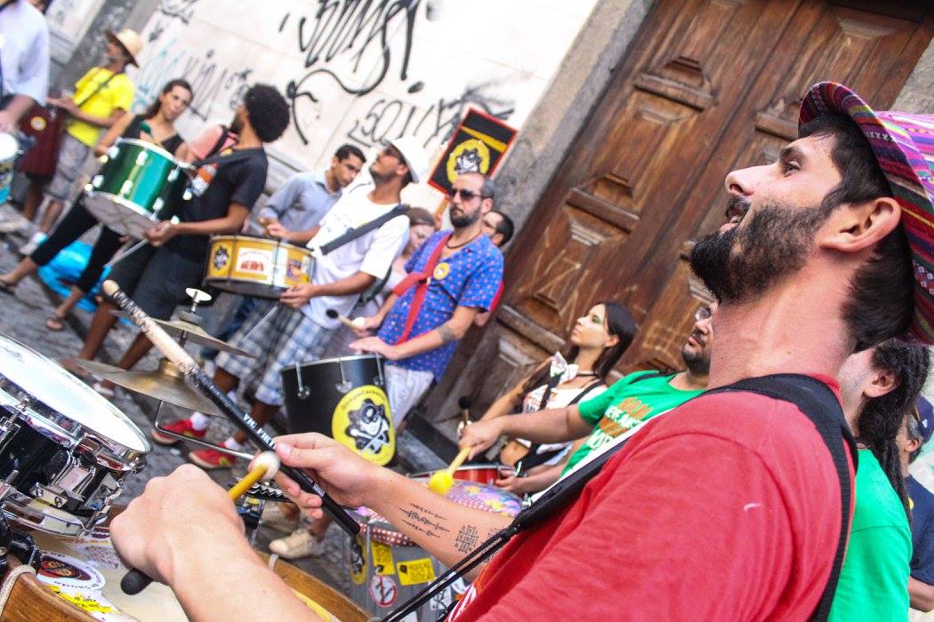 Os músicos do Ocupa Carnaval em ação: o cortejo começou em 2014 (Foto de divulgação)