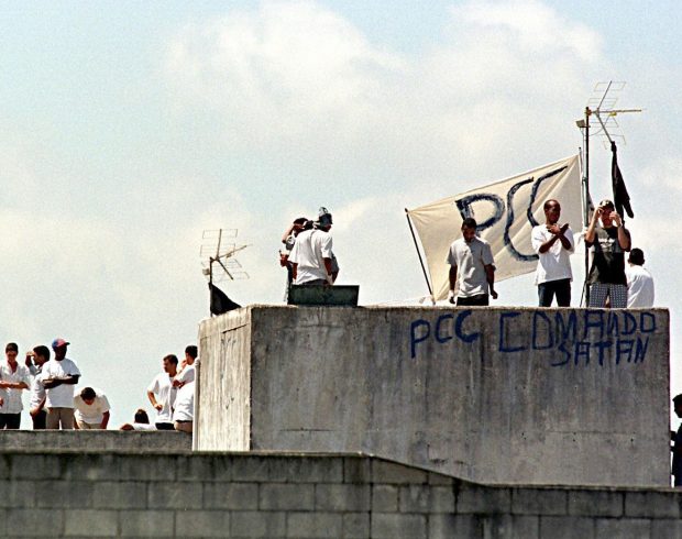 Silêncio, a pena perpétua que mantém cárceres caóticos e criminosos no Brasil