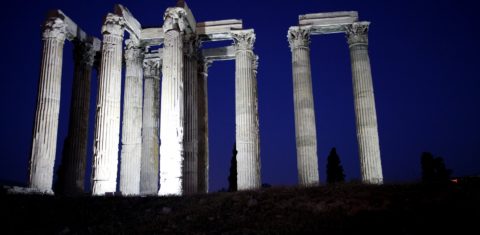 O templo de Zeus, em Atenas. Foto Giorgos Georgiou/NurPhoto