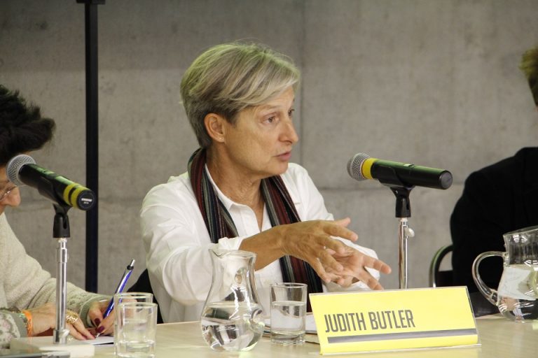 Judith Butler , em 2015, em São Paulo, durante a entrevista coletiva no I Seminário Queer, no Sesc Vila Mariana. Foto Alexandre Gonçalves Jr./Sesc São Paulo