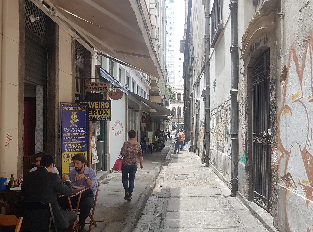 O Beco dos Barbeiros ganhou o nome ainda no período colonial pelos especialistas em barba, cabelo e bigode que, naquela época, se instalaram por ali. Foto Oscar Valporto