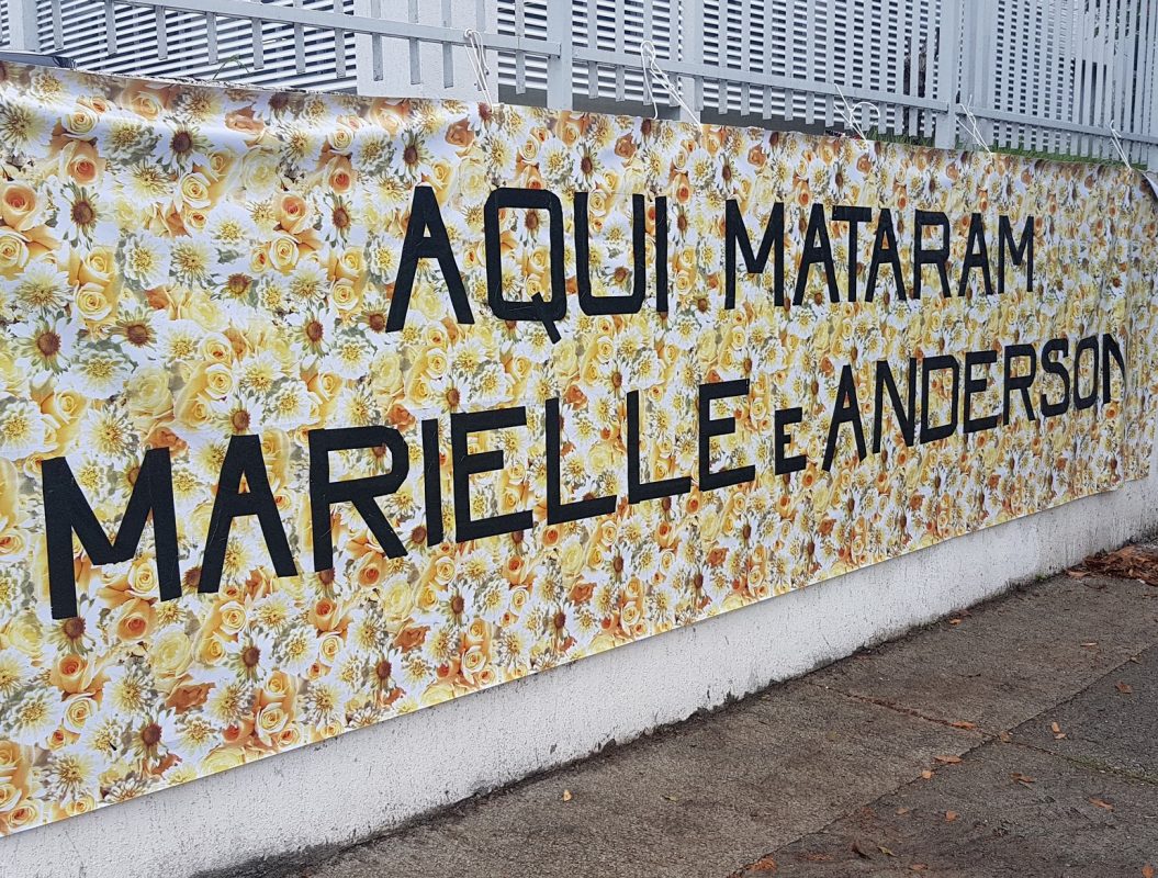 Homenagens na esquina do Estácio onde Marielle e Anderson foram executados. Foto Oscar Valporto