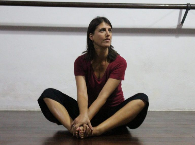 Atriz e bailarina profissional, Moira Braga perdeu a visão quando e ainda era pequena, em decorrência de uma doença degenerativa na retina. Foto Yuri Fernandes