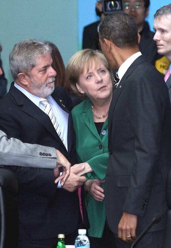Lula, Merkel e Obama, na reunião do G20, em Seul, em 2010. Foto Yonhap Mídia Pool