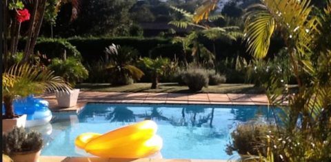 Piscina da casa de Teresópolis da desembargadora Marília de Castro Neves (Reprodução/Facebook)