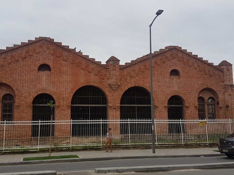Estação Marítima da Gamboa: (hoje Vila Olímpica (Foto Oscar Valporto)