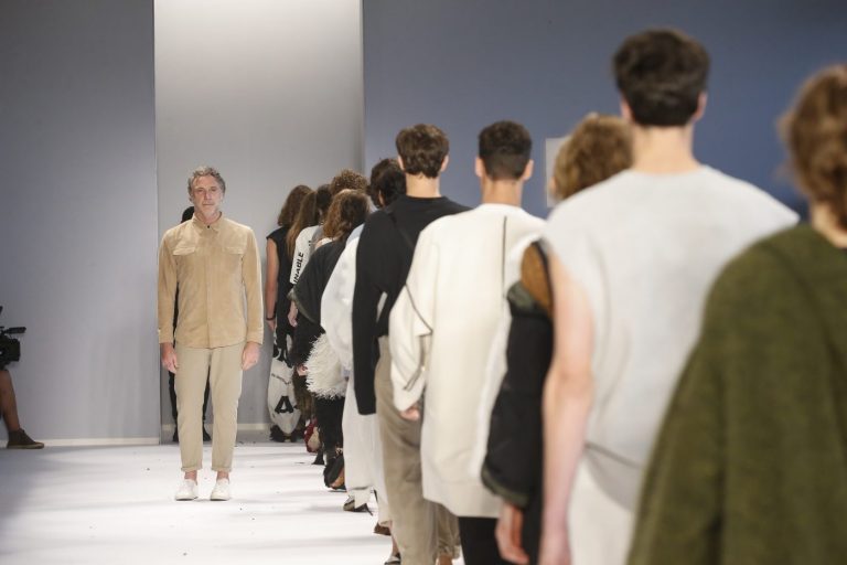 A Osklen desfilou a coleção mais sustentável da sua história na última São Paulo Fashion Week, em abril (Foto: Marcio Madeira /_Divulgação)
