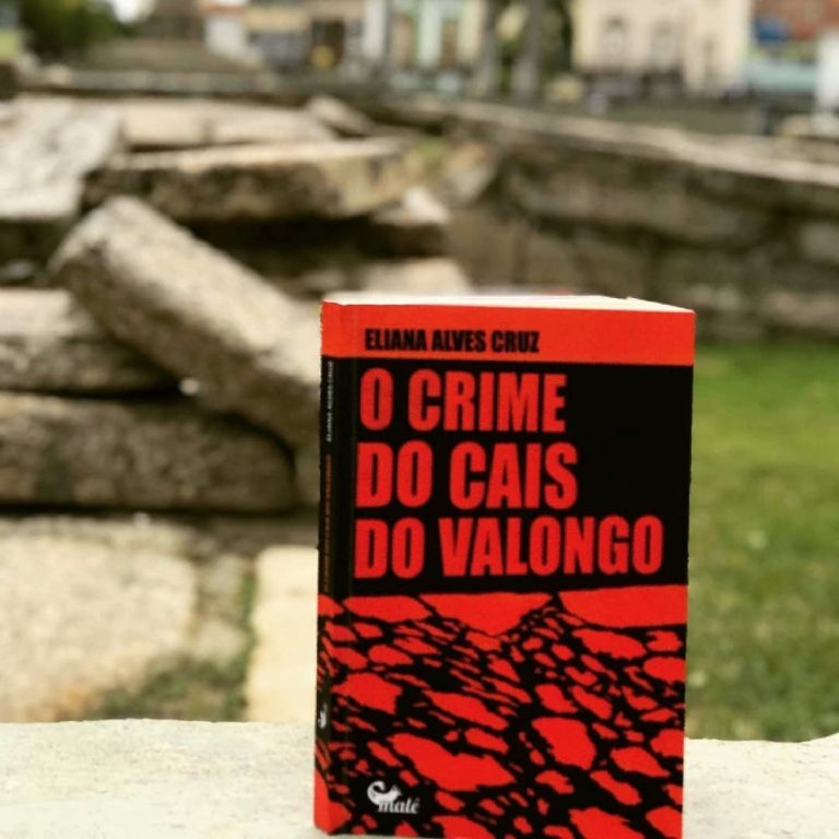 “O crime do Cais do Valongo”, da Editora Malé, mistura personagens reais e fictícios, elementos de romance histórico e policial para falar sobre uma cidade dividida pela Pedra do Sal. Foto Francisco Jorge