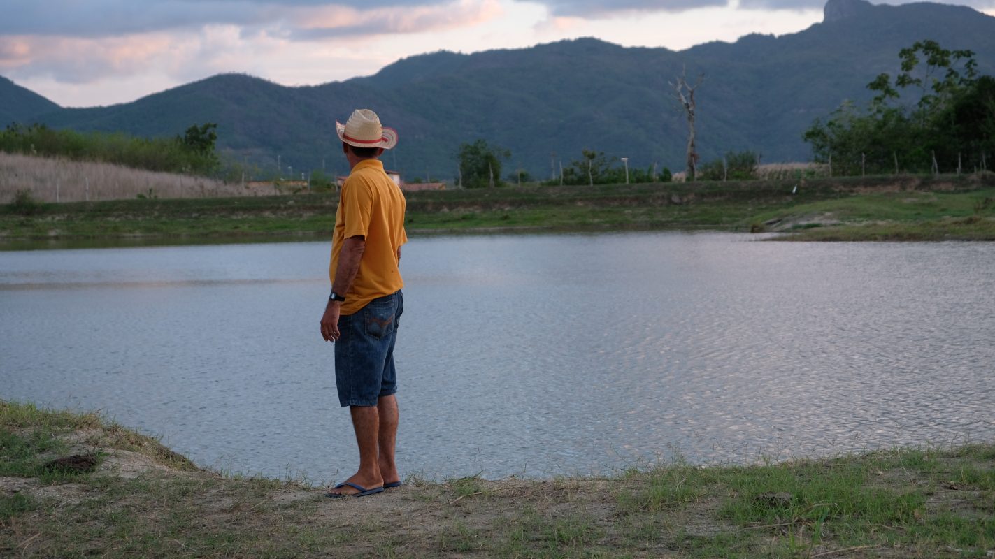 Morador do interior do Ceará ajuda a gerir sistema de abastecimento hídrico