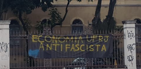 Resistência ao fascismo no campus da Praia Vermelha: prédio já demolido no local foi palco de massacre na ditadura (Foto Oscar Valporto)