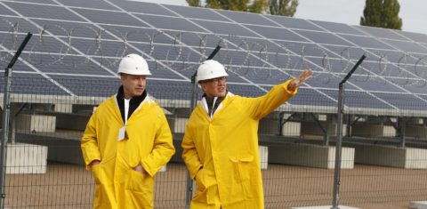 A primeira usina solar de Chernobil fica a 14 quilômetros da antiga usina nuclear. Foto STR/NurPhoto
