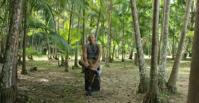 MG Calibre: “Vamos pra Amazônia/Vamos nos dar bem/ Muito jungle, muito money/O estrangeiro é rei”. Foto Divulgação