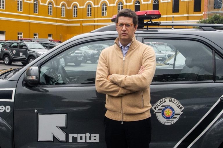 Em seu blog, durante a campanha eleitoral, Ricardo Salles pregou tolerância zero: “Agora é a hora de agir. Vamos mostrar que você não aguenta mais essa cambada de maconheiro baba-ovo de bandido".Foto Reprodução Facebook Endireita Brasil