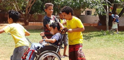 Ética do Amor é disciplina obrigatória e ensina aos alunos que todos podem ajudar. Foto Divulgação
