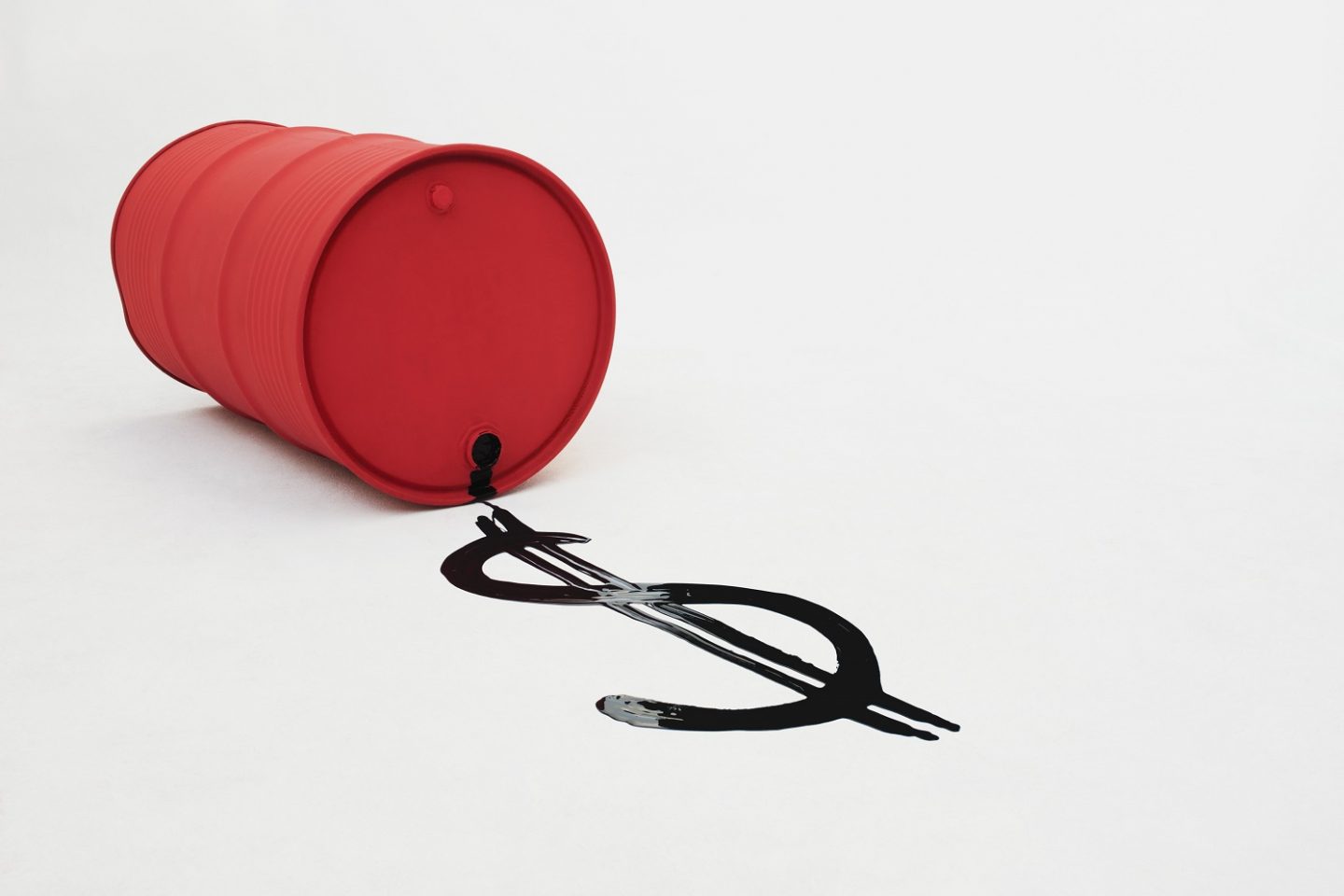 Se o pacote de bondades oferecido aos produtores de combustíveis fósseis se mantiver igual pelos próximos dez anos, ele terá um tamanho semelhante à economia que o governo alcançará se aprovar a Reforma da Previdência, cerca de R$ 860 bilhões. Imagem/Odilon Dimier / AltoPress / PhotoAlto