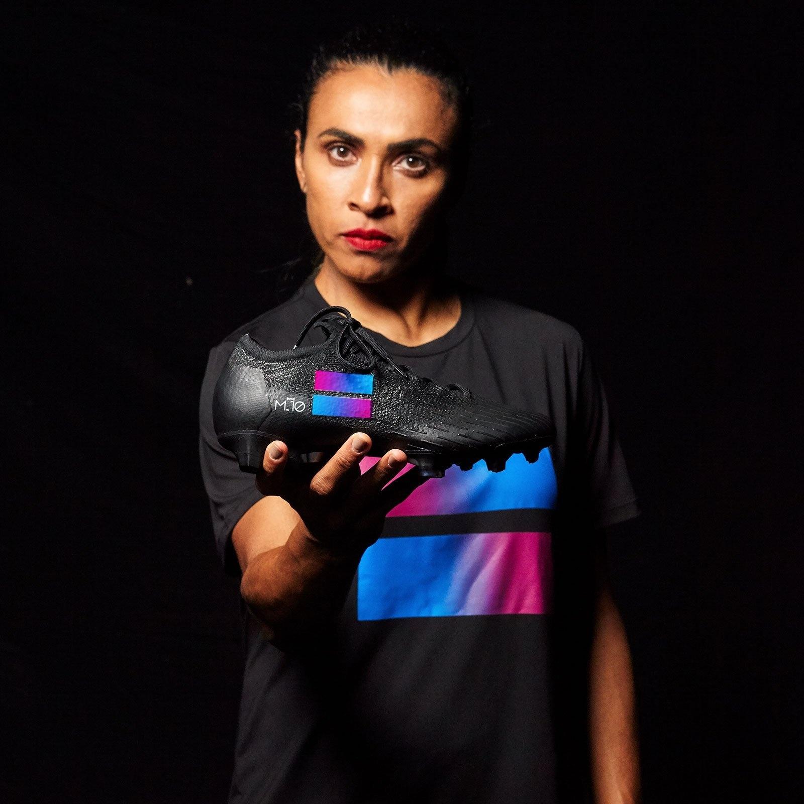 Marta na campanha por equidade de gênero