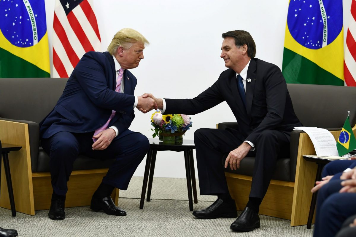 Bolsonaro e Trump no G-20. Foto de Brendan Smialowski/ AFP