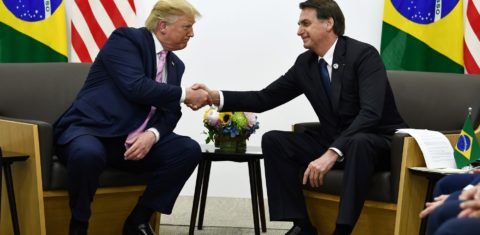 Bolsonaro e Trump no G-20. Foto de Brendan Smialowski/ AFP