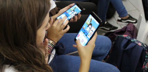 Alunos de escolas públicas participam de testes com o RangoMania: estudantes ajudaram Instituto AKaku a desenvolver aplicativo (Foto: Instituto Akaku/Digulgação)