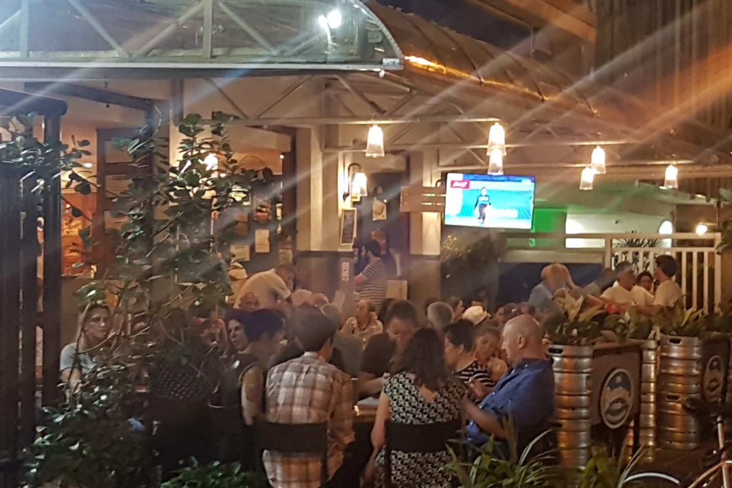 Bar Bracarense, quase 60 anos de Leblon: tradição na ocupação das calçadas (Foto: Oscar Valporto)