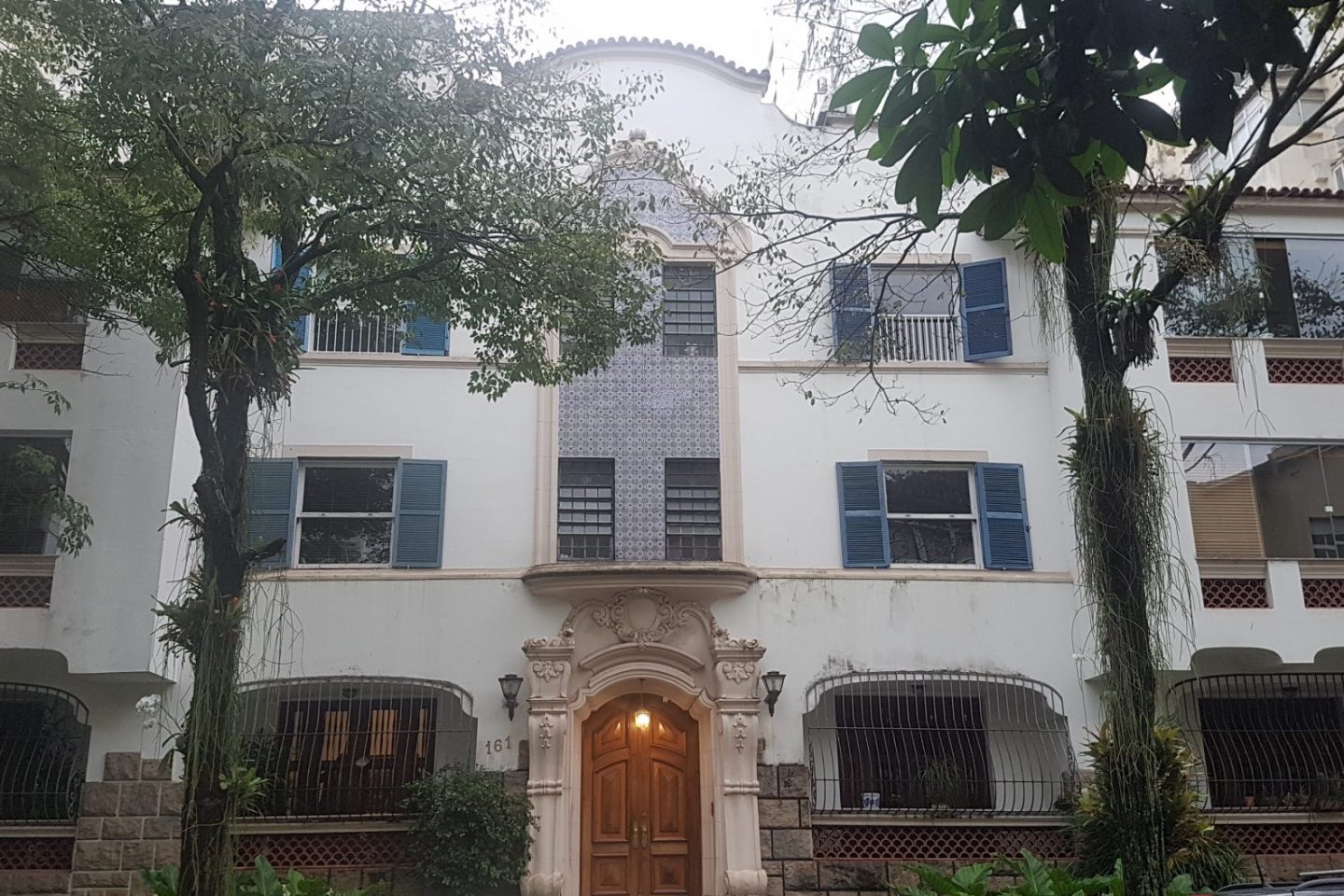 Prédio antigo preservado pela APAC no Leblon: bairro manter parte das suas características (Foto: Oscar Valporto)